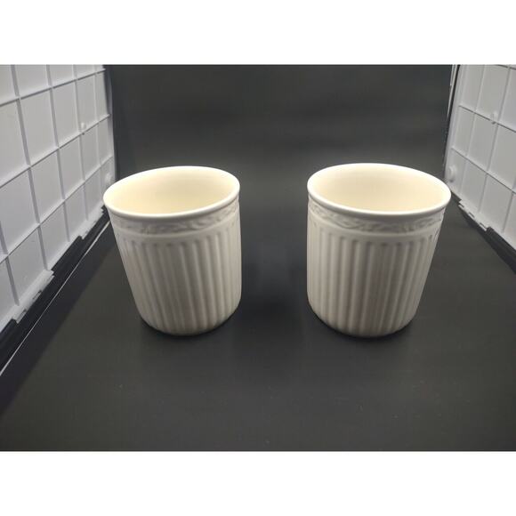 Mikasa Italian Countryside White Ribbed Stoneware Porcelain Mugs set of 2 - Picture 7 of 9